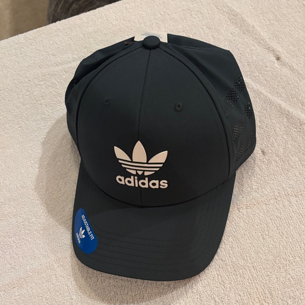 NWT Adidas SnapBack  Cap